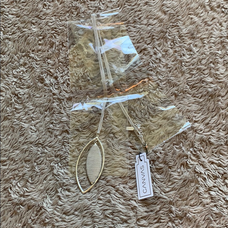 Canvas Leaf Necklace